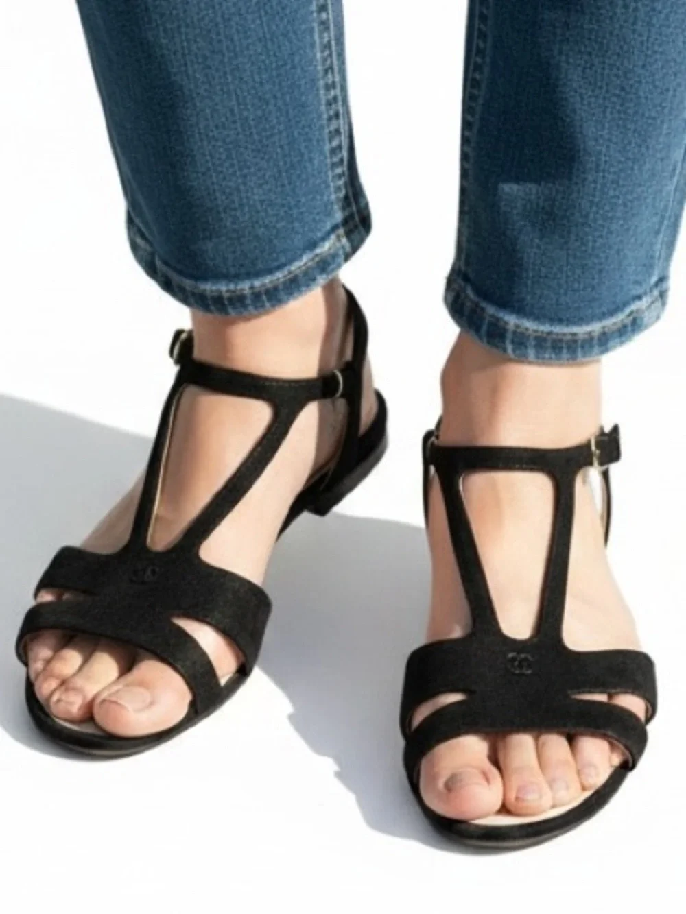 Chanel flat sandals cc logo